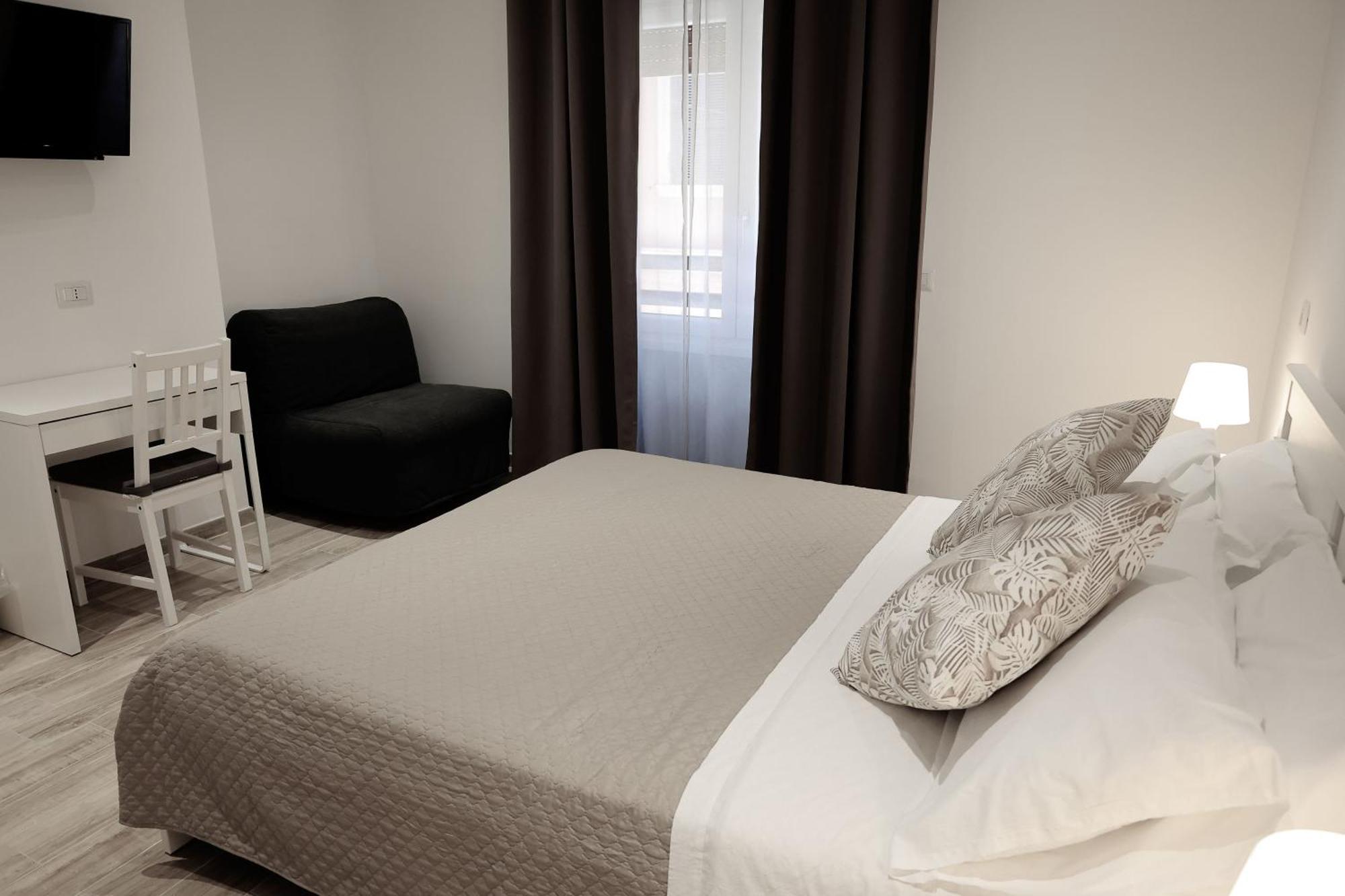 Central Guest House Civitavecchia Extérieur photo